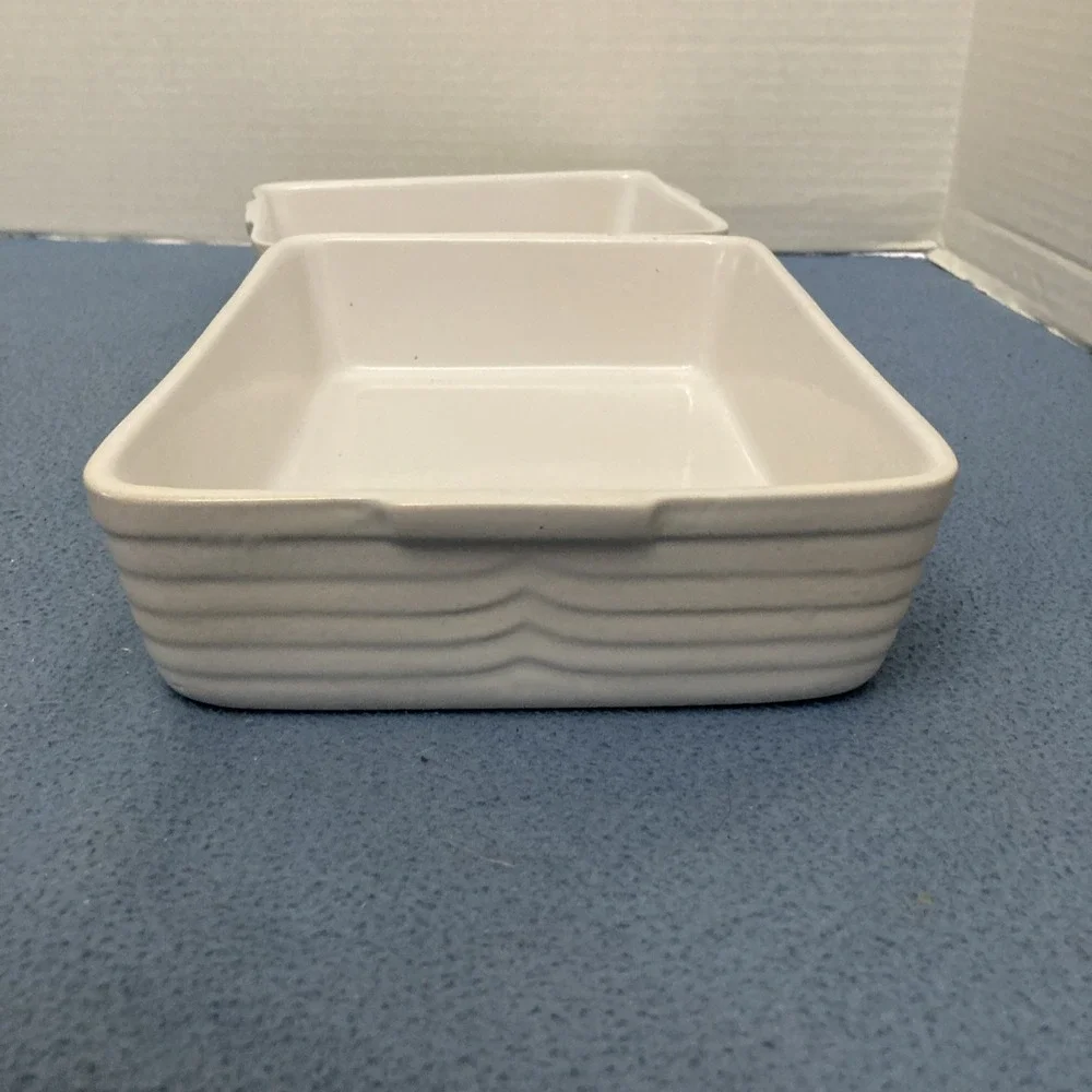 R.H. Macy & Co. Set of 2 White Patterned Stoneware Baking Dishes  8